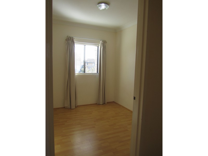 15/54 Pollard Street, Glendalough WA 6016