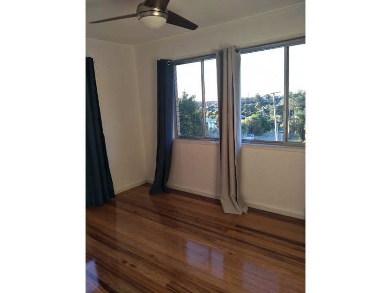 138 Fegen Drive, Moorooka QLD 4105