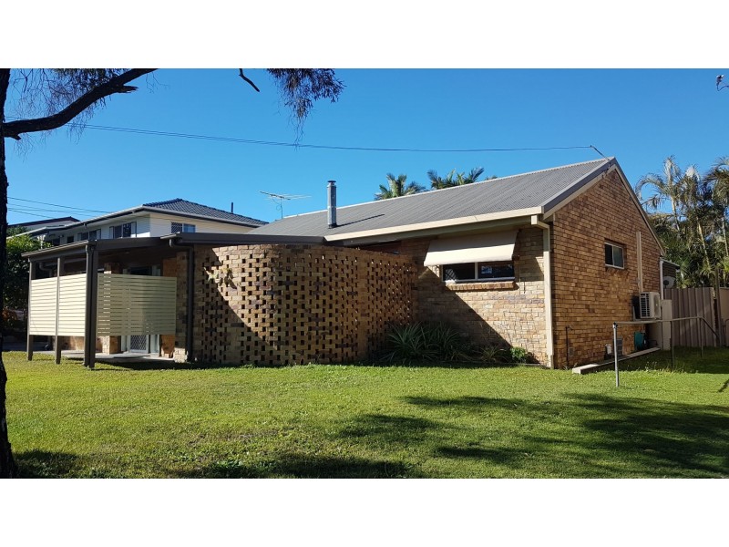 20 Rossinton Street, Birkdale QLD 4159