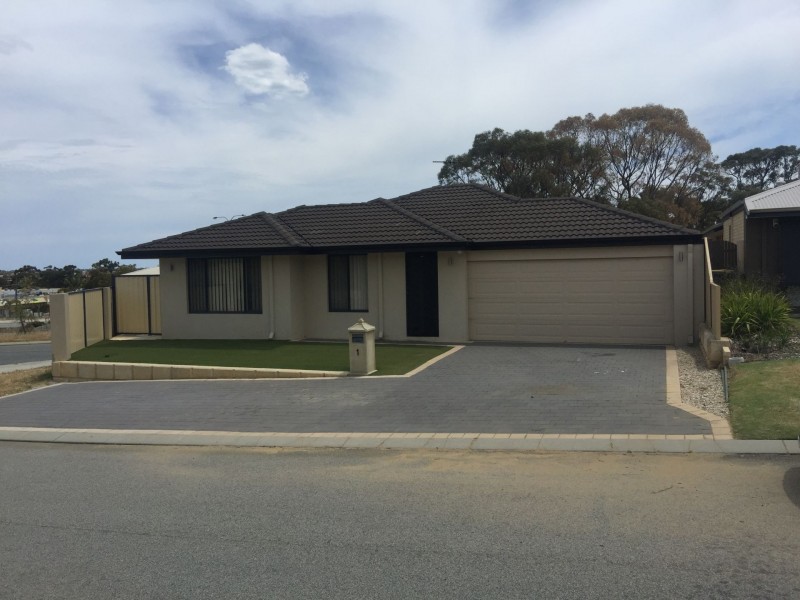 1 Verdello way, Pearsall WA 6065