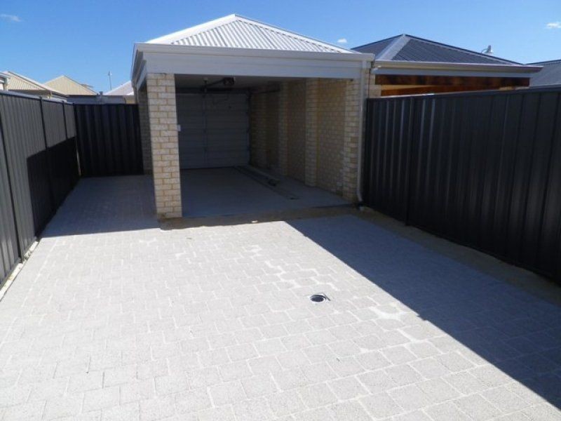 18 Nodder Lane, Banksia Grove WA 6031