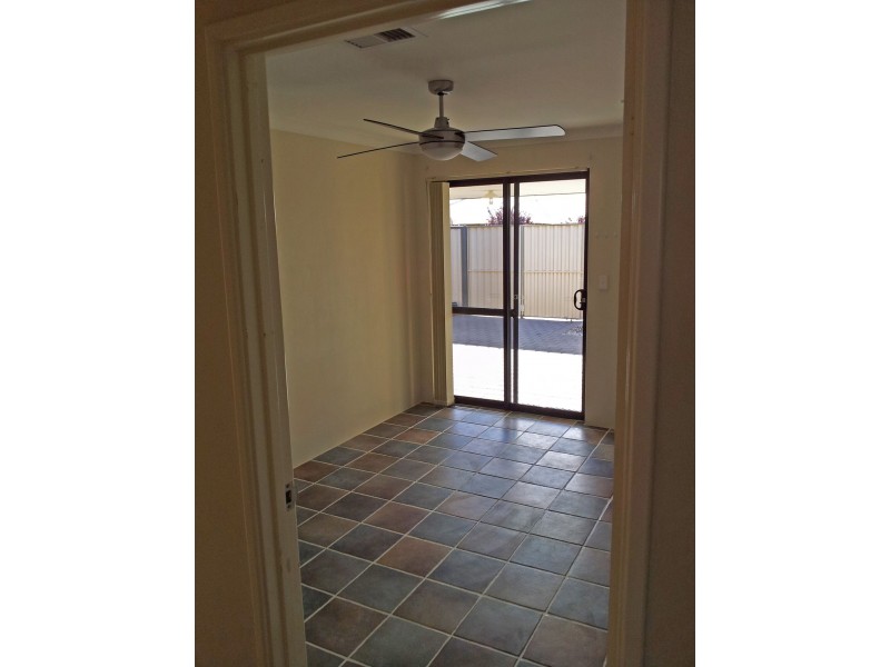 Wattle Grove WA 6107