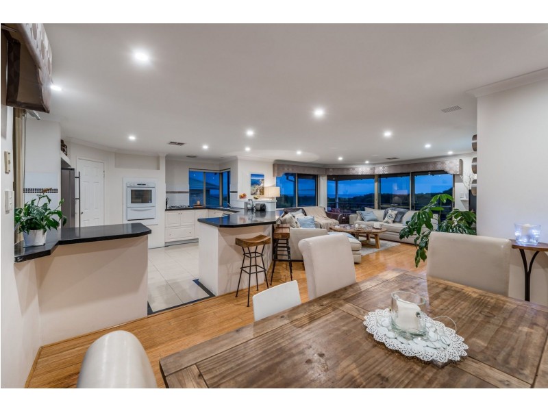 126 Oceanside Promenade, Mullaloo WA 6027