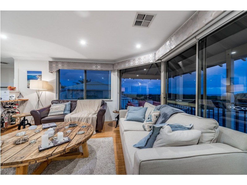126 Oceanside Promenade, Mullaloo WA 6027