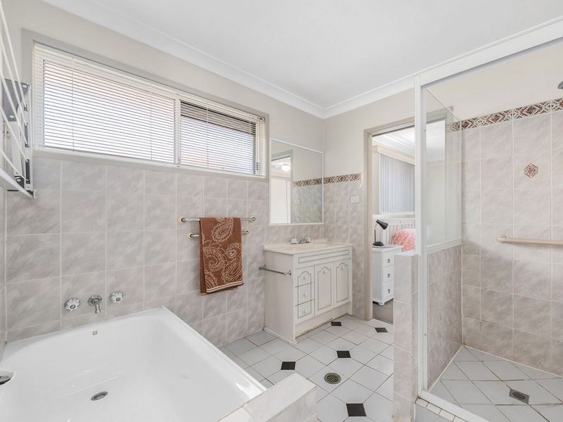 3 Crowndale Street, Wavell Heights QLD 4012