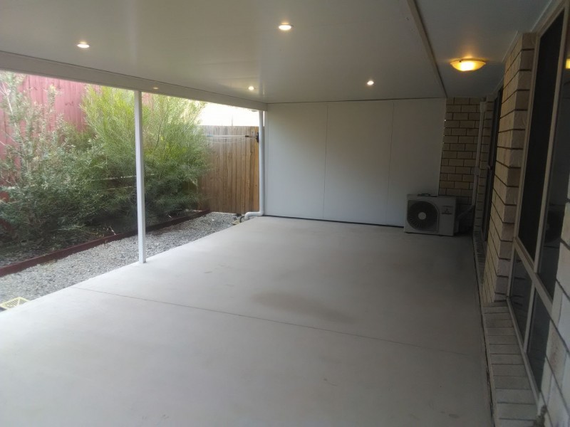 1/3 Edward St, One Mile QLD 4305