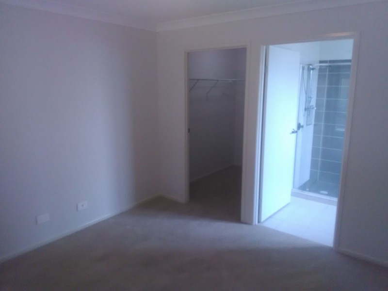 1/3 Edward St, One Mile QLD 4305