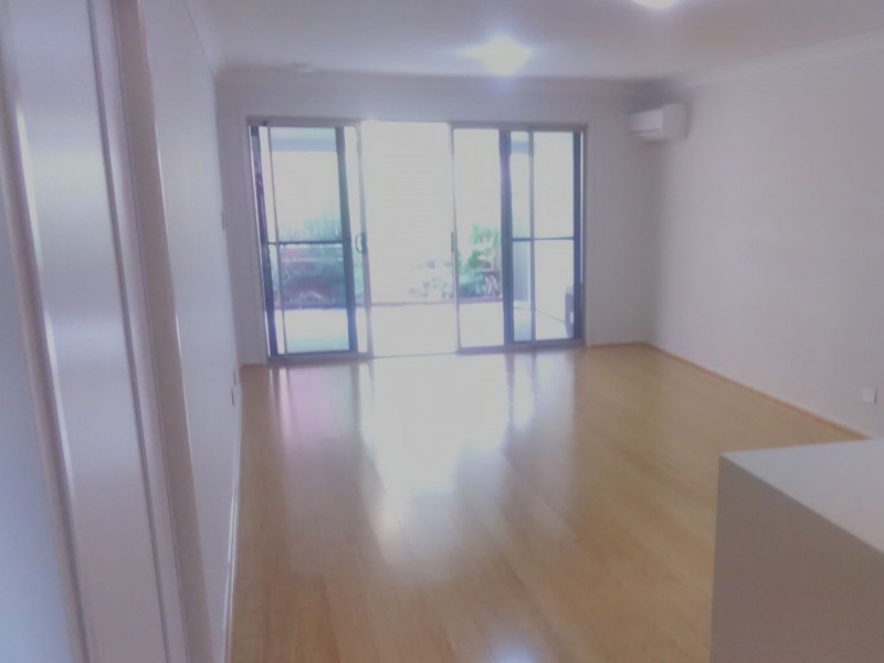 1/3 Edward St, One Mile QLD 4305