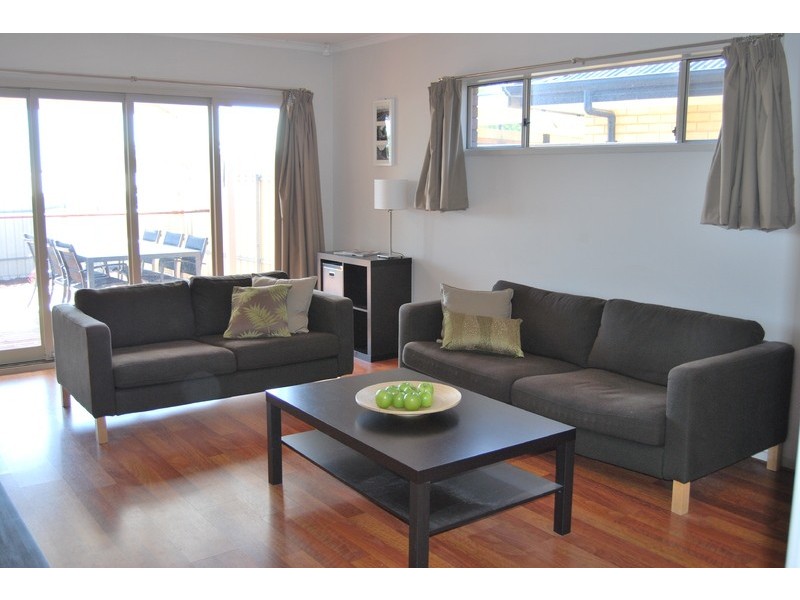 1 Southbury Rd, Enfield SA 5085