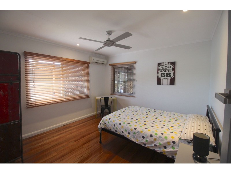 9 Hodel St, Whitfield QLD 4870