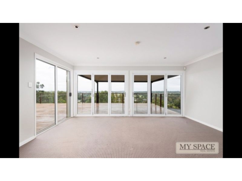 62 Minerva Court, Eatons Hill QLD 4037