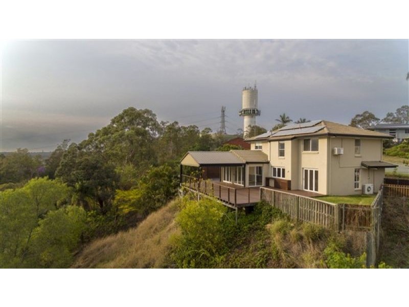 62 Minerva Court, Eatons Hill QLD 4037