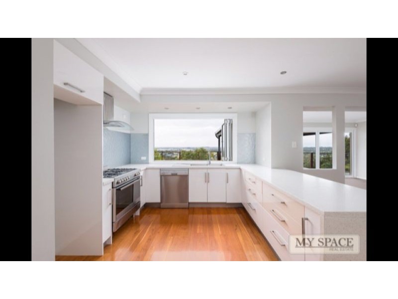 62 Minerva Court, Eatons Hill QLD 4037