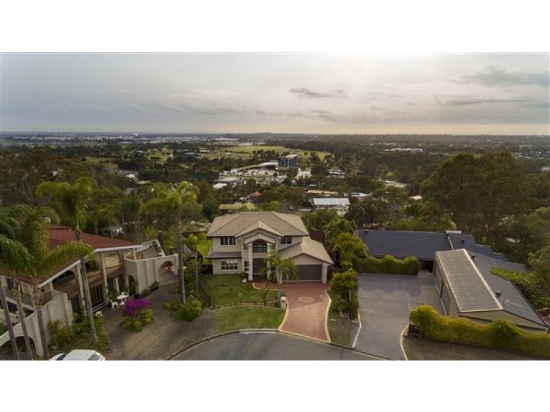 62 Minerva Court, Eatons Hill QLD 4037