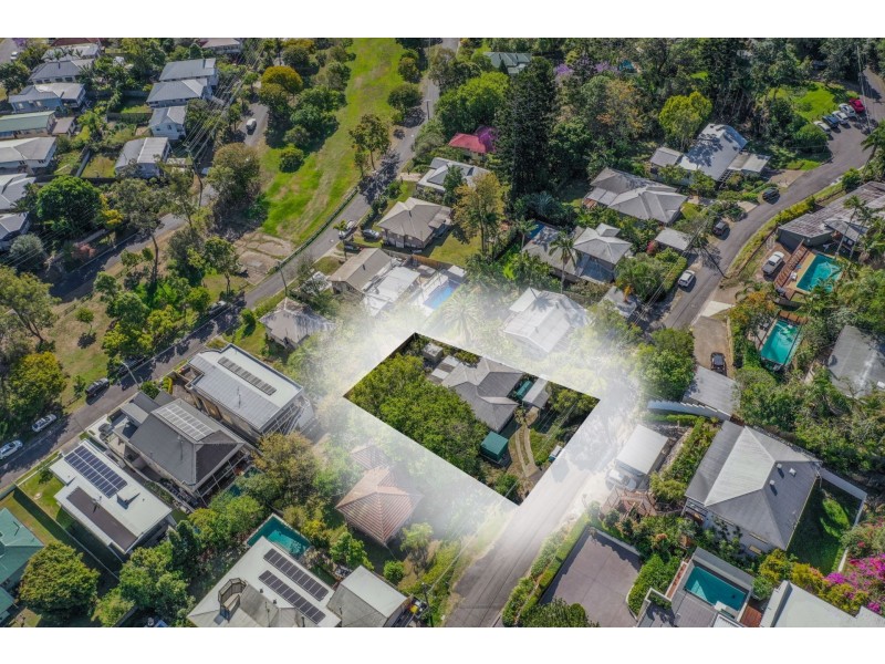 30 Majestic Outlook, Seven Hills QLD 4170