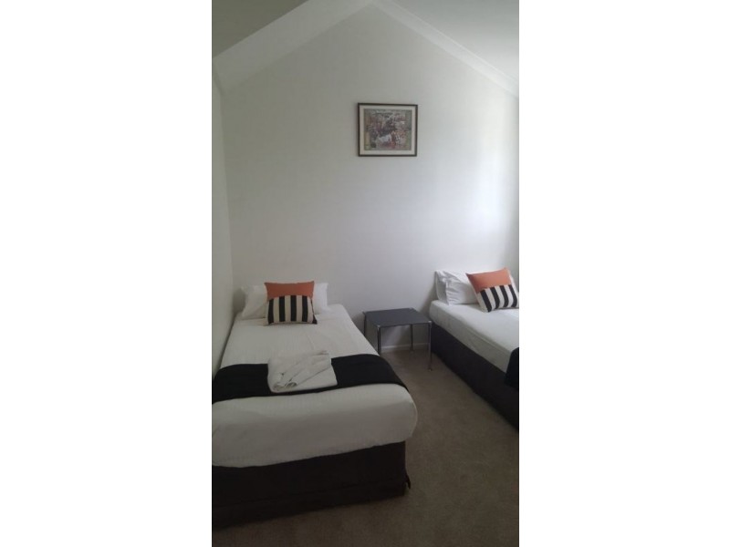 2/21 Denmans Camp Rd, Scarness QLD 4655