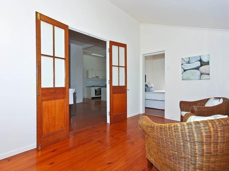 4 Geelong Street, East Brisbane QLD 4169