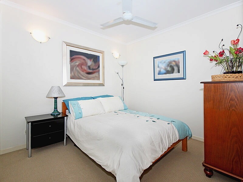 8/9 Railway Ave, Indooroopilly QLD 4068