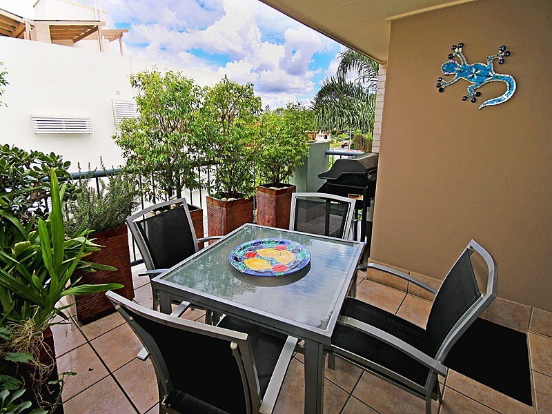 8/9 Railway Ave, Indooroopilly QLD 4068