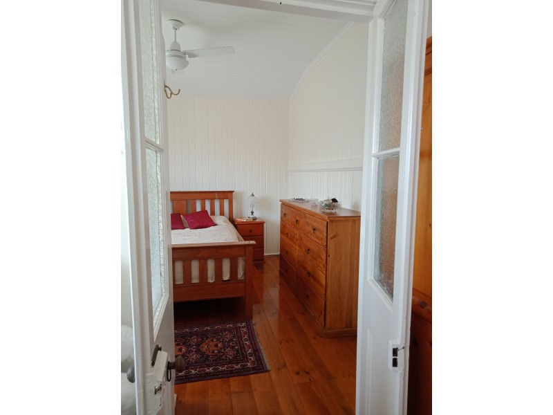 8 McVeigh Street, Kepnock QLD 4670