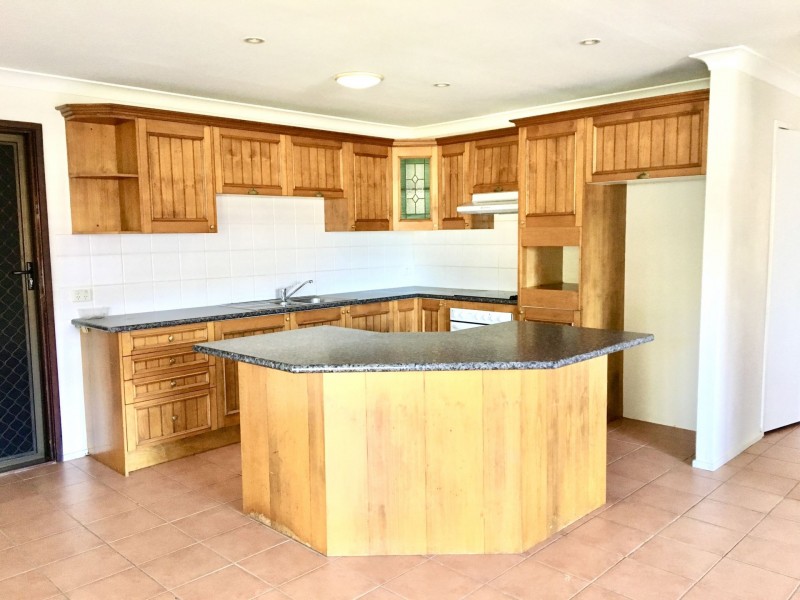 126 Wilson St, Labrador QLD 4215