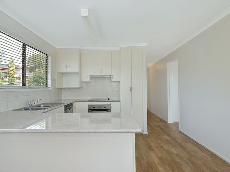 16 Hoey St, Kearneys Spring QLD 4350