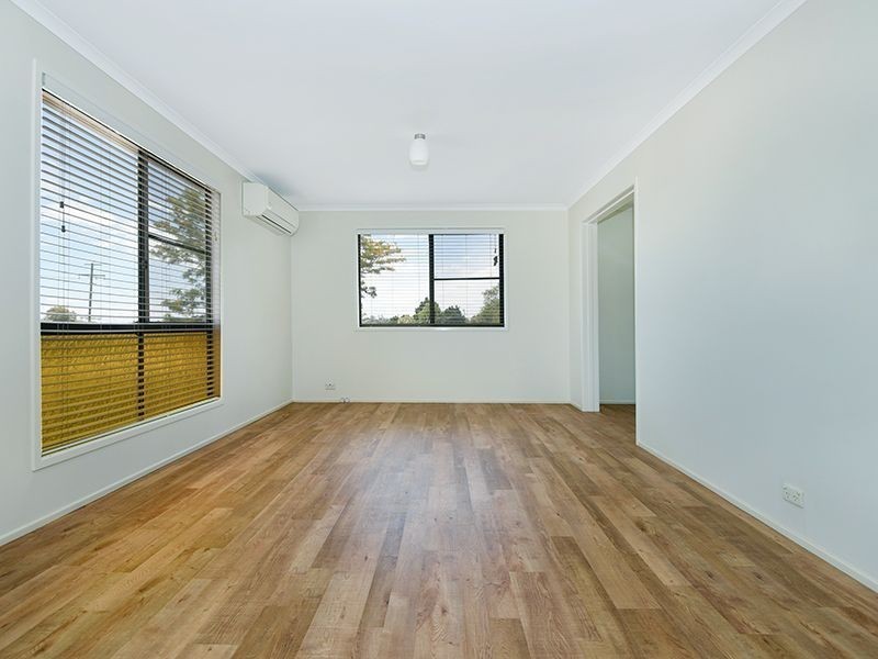 16 Hoey St, Kearneys Spring QLD 4350