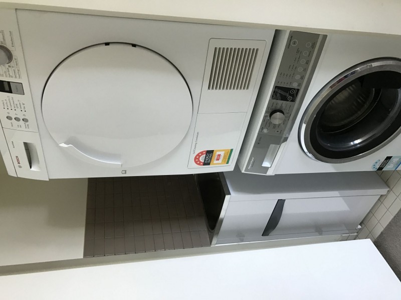 246/8 Waterside Place, Docklands VIC 3008