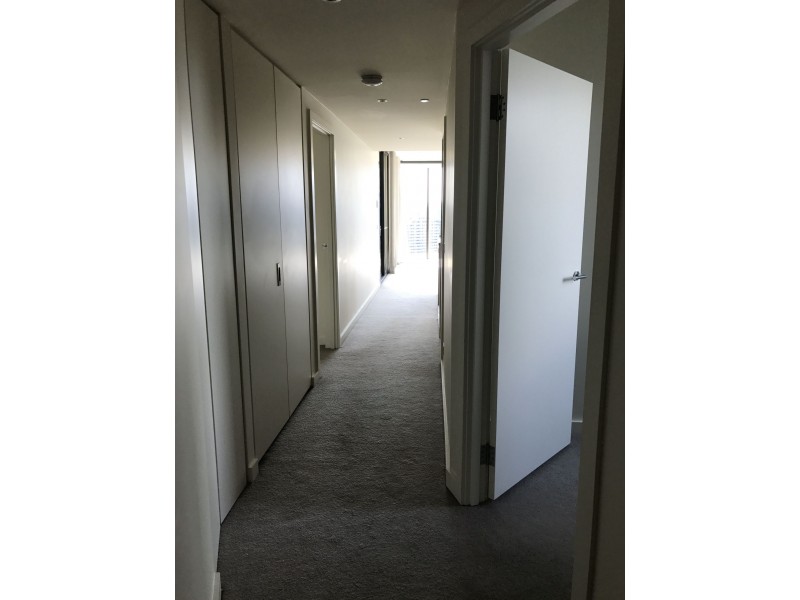 246/8 Waterside Place, Docklands VIC 3008