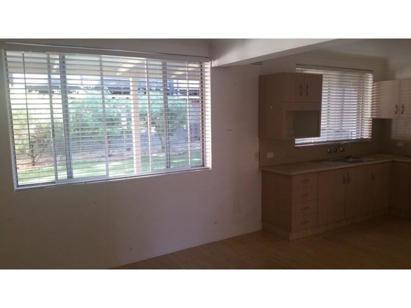 2/25 Kembla St, Balgownie NSW 2519