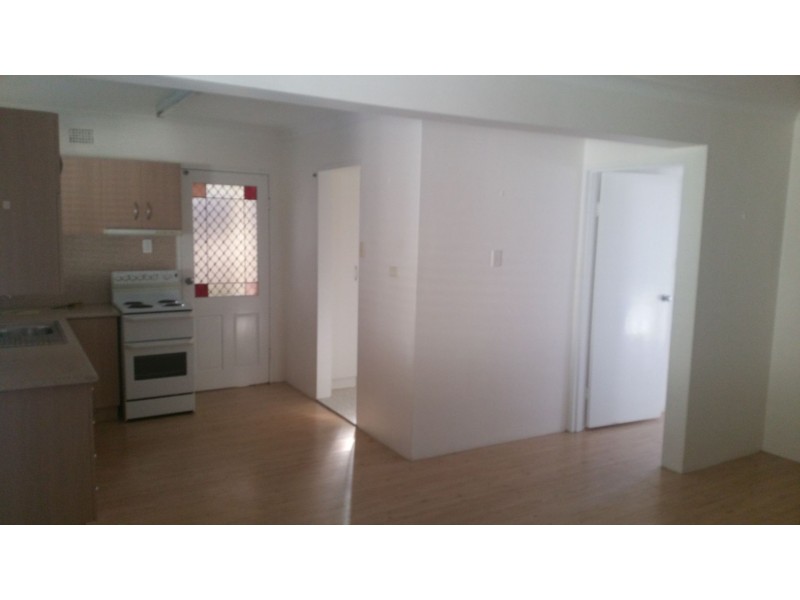 2/25 Kembla St, Balgownie NSW 2519