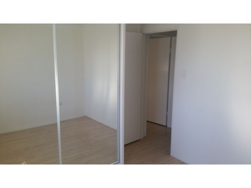 2/25 Kembla St, Balgownie NSW 2519