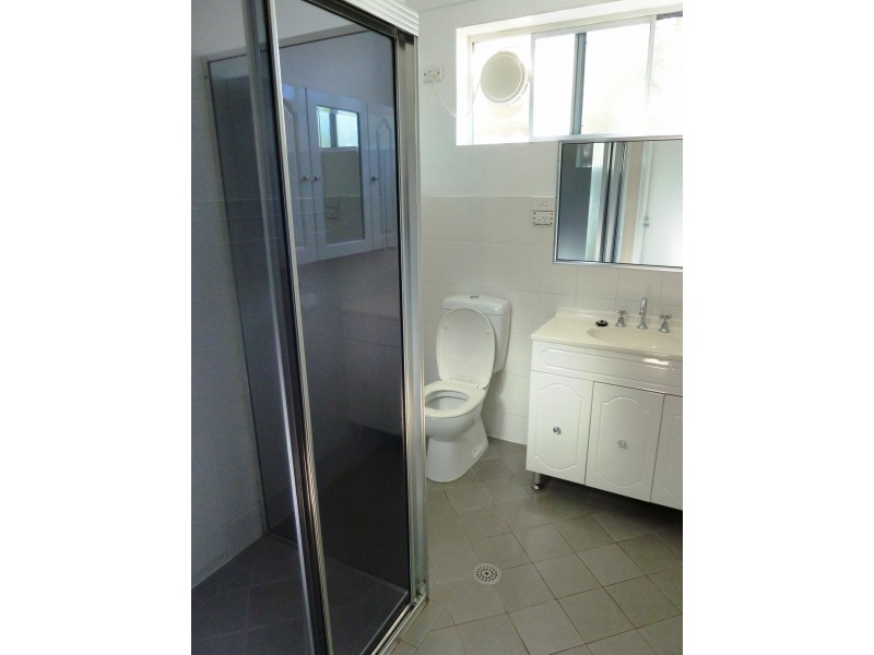 2/25 Kembla St, Balgownie NSW 2519