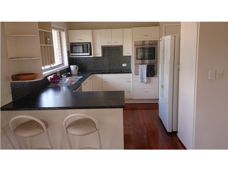 26 horizon dr, Jamboree Heights QLD 4074