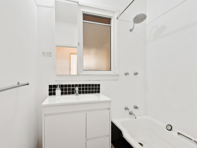 19 Bradley Way, Lockridge WA 6054