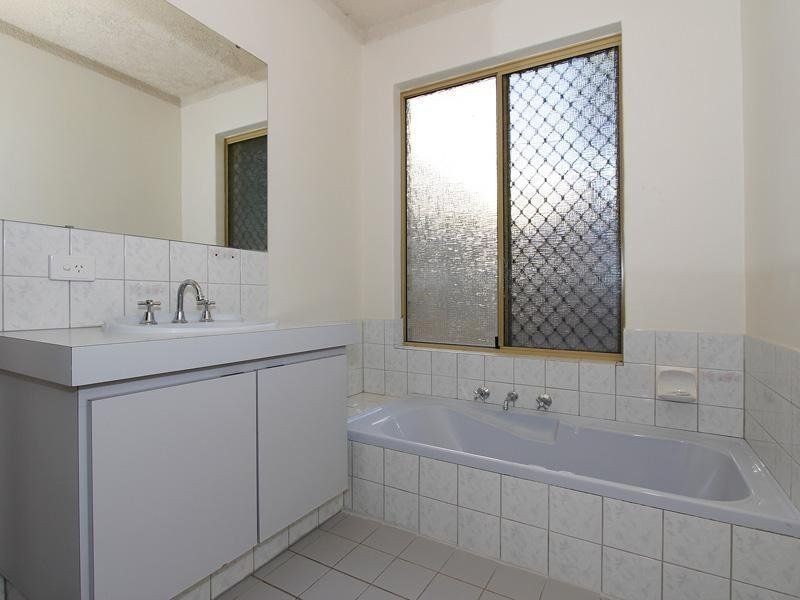 8b Mast Place, Ocean Reef WA 6027