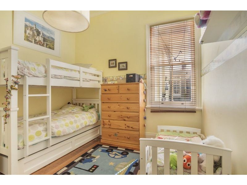 16 Tennyson St, Kensington VIC 3031