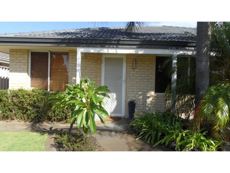 8 Arches Loop, Ballajura WA 6066