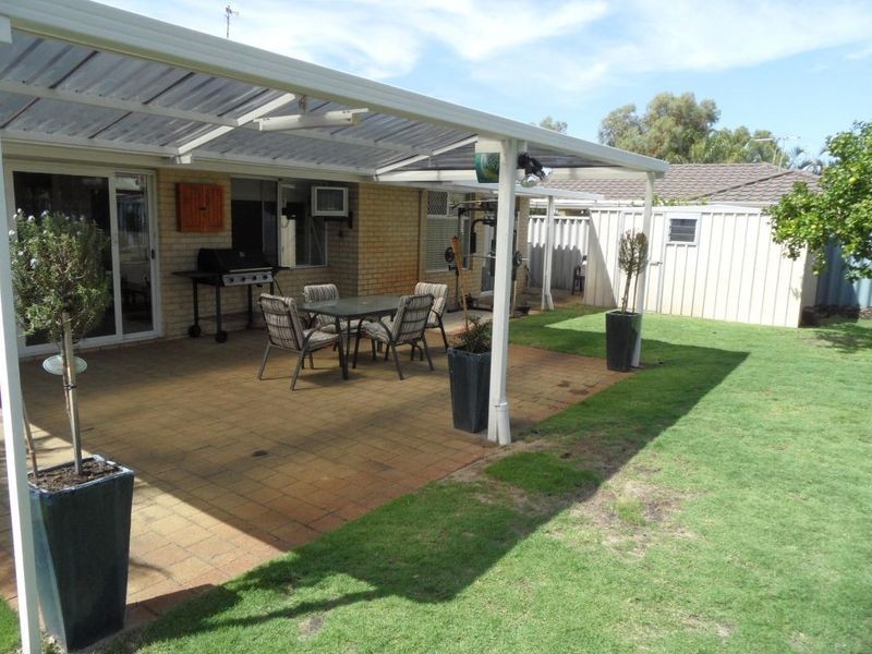 8 Arches Loop, Ballajura WA 6066
