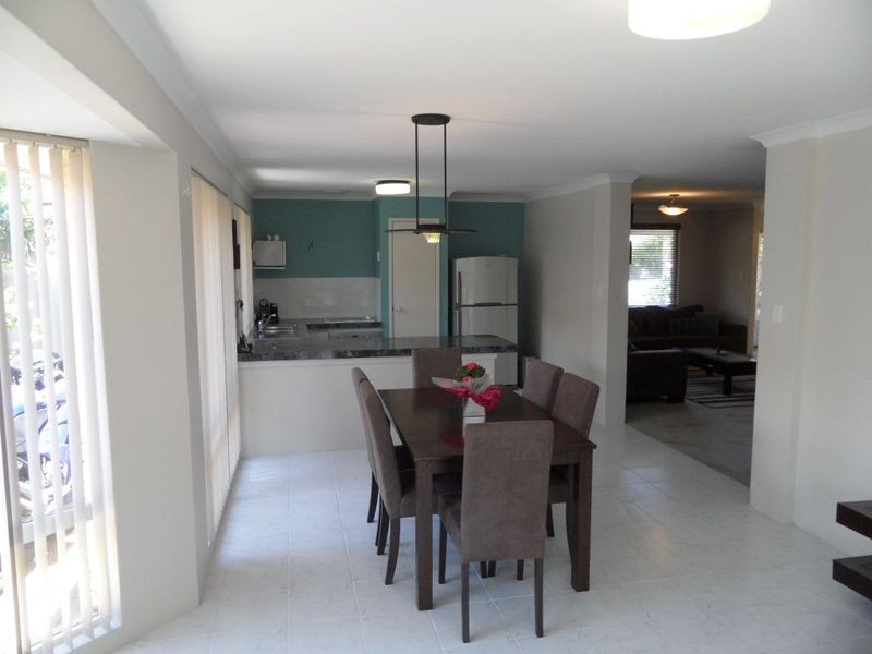 8 Arches Loop, Ballajura WA 6066