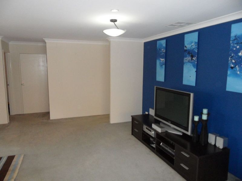 8 Arches Loop, Ballajura WA 6066