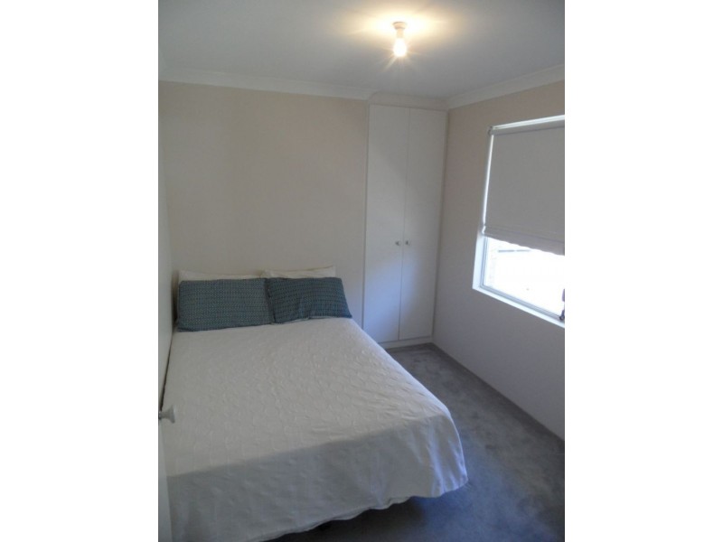 8 Arches Loop, Ballajura WA 6066