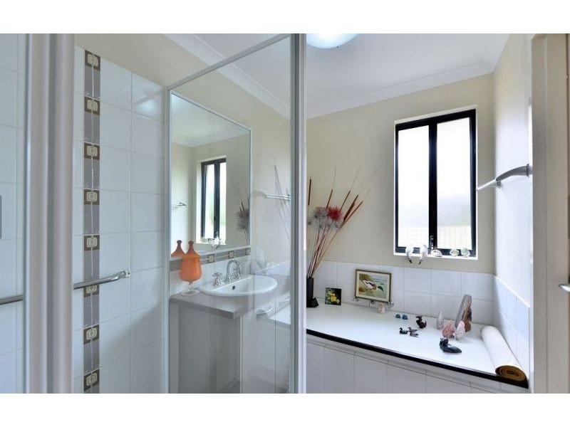 5 Eglinton Terrance, Dudley Park WA 6210