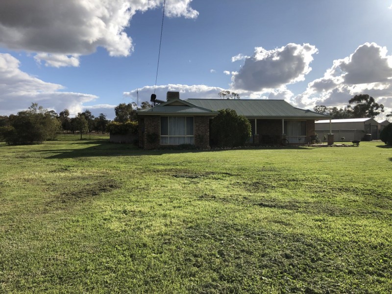 34-36 Wattle Lane, Coolamon NSW 2701