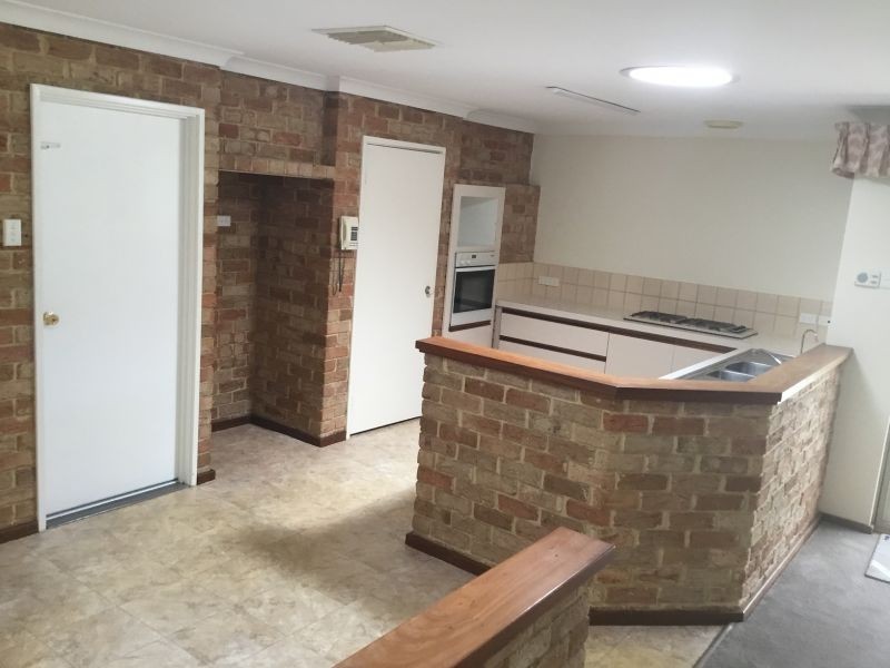 8 Ten Seldam Circle, Winthrop WA 6150