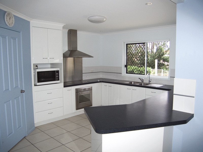 171 J Hickey Avenue, Gladstone QLD 4680