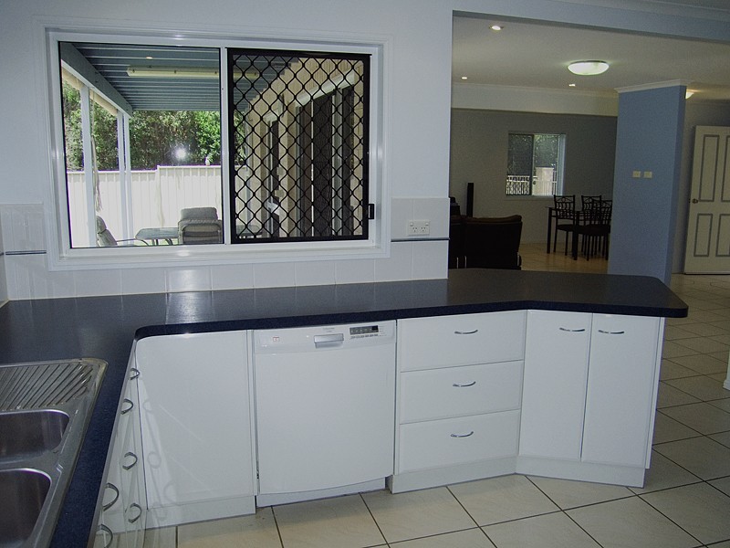 171 J Hickey Avenue, Gladstone QLD 4680