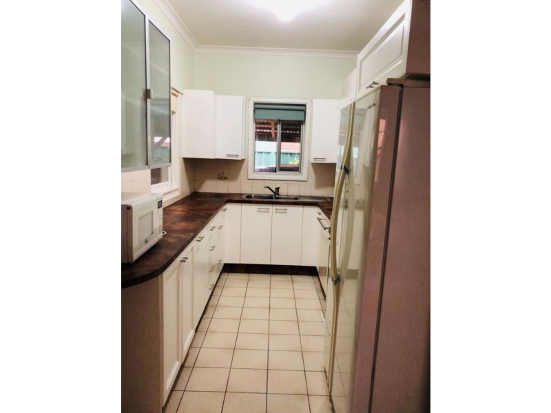 15 Ralph Street, Westmead NSW 2145