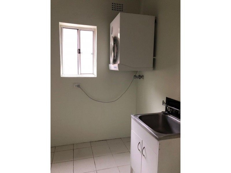 15 Ralph Street, Westmead NSW 2145