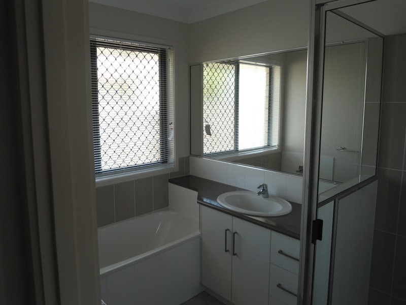 14 Pacific Avenue, Sarina QLD 4737